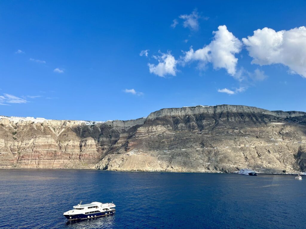 サントリーニ島