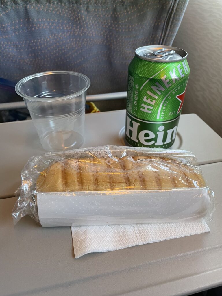 エミレーツ航空 軽食