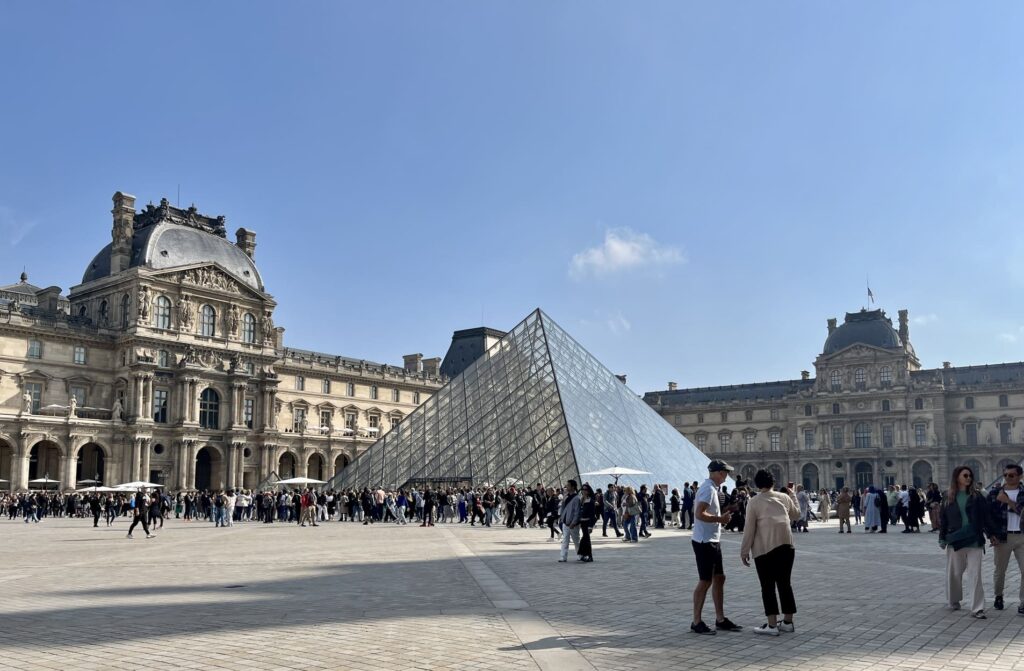 ルーブル美術館
