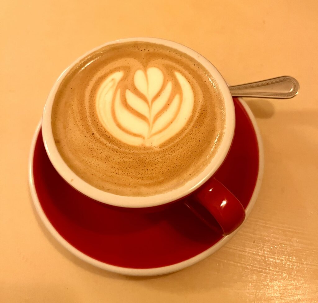朝食 カフェラテ