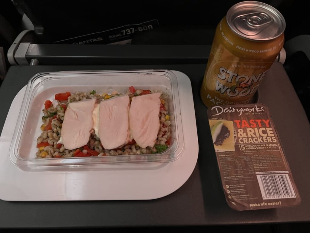 カンタス航空　機内食　チキン